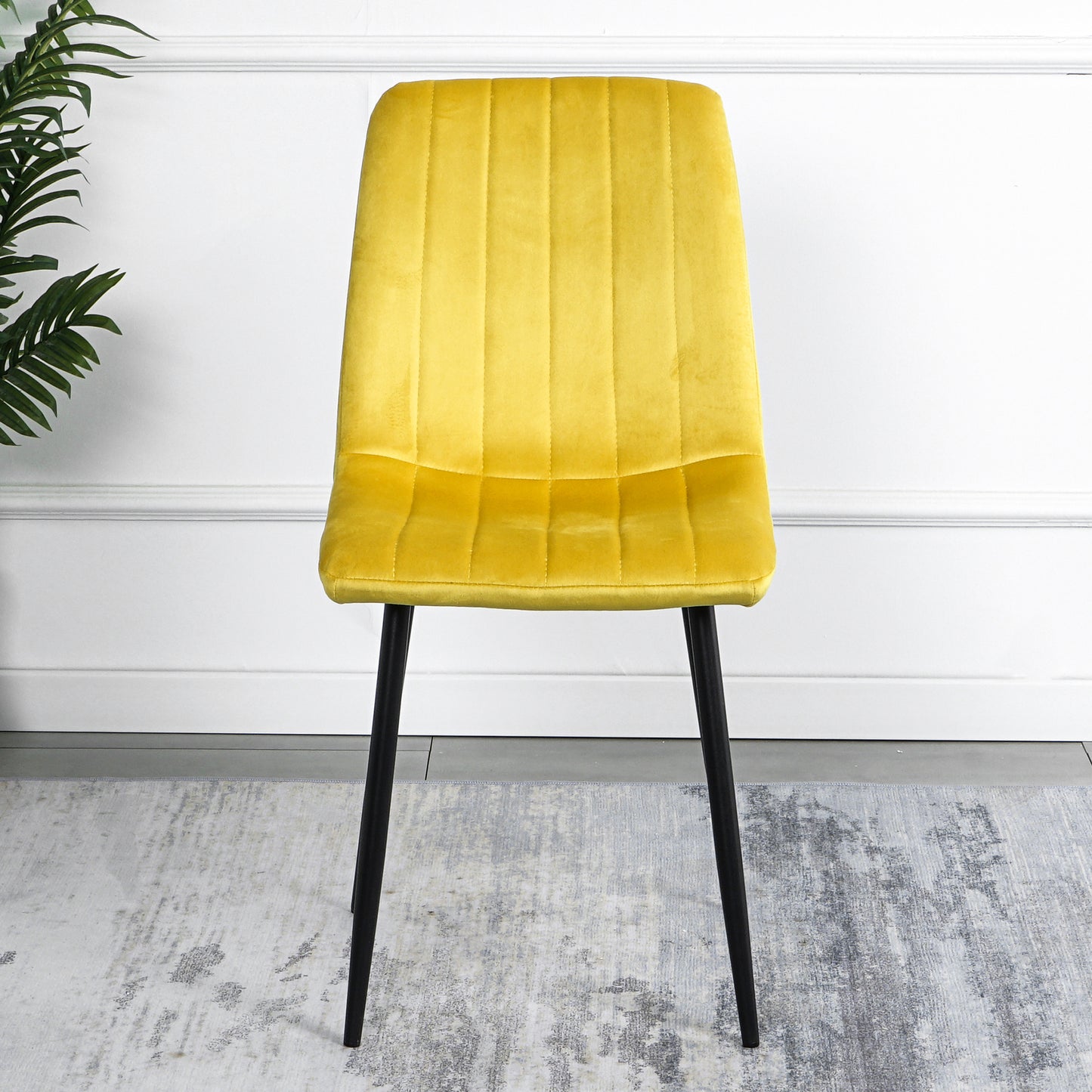 Modern Velvet Dining Kitchen Chair, Upholstered Side Chair with Black Coated Legs, set of 4