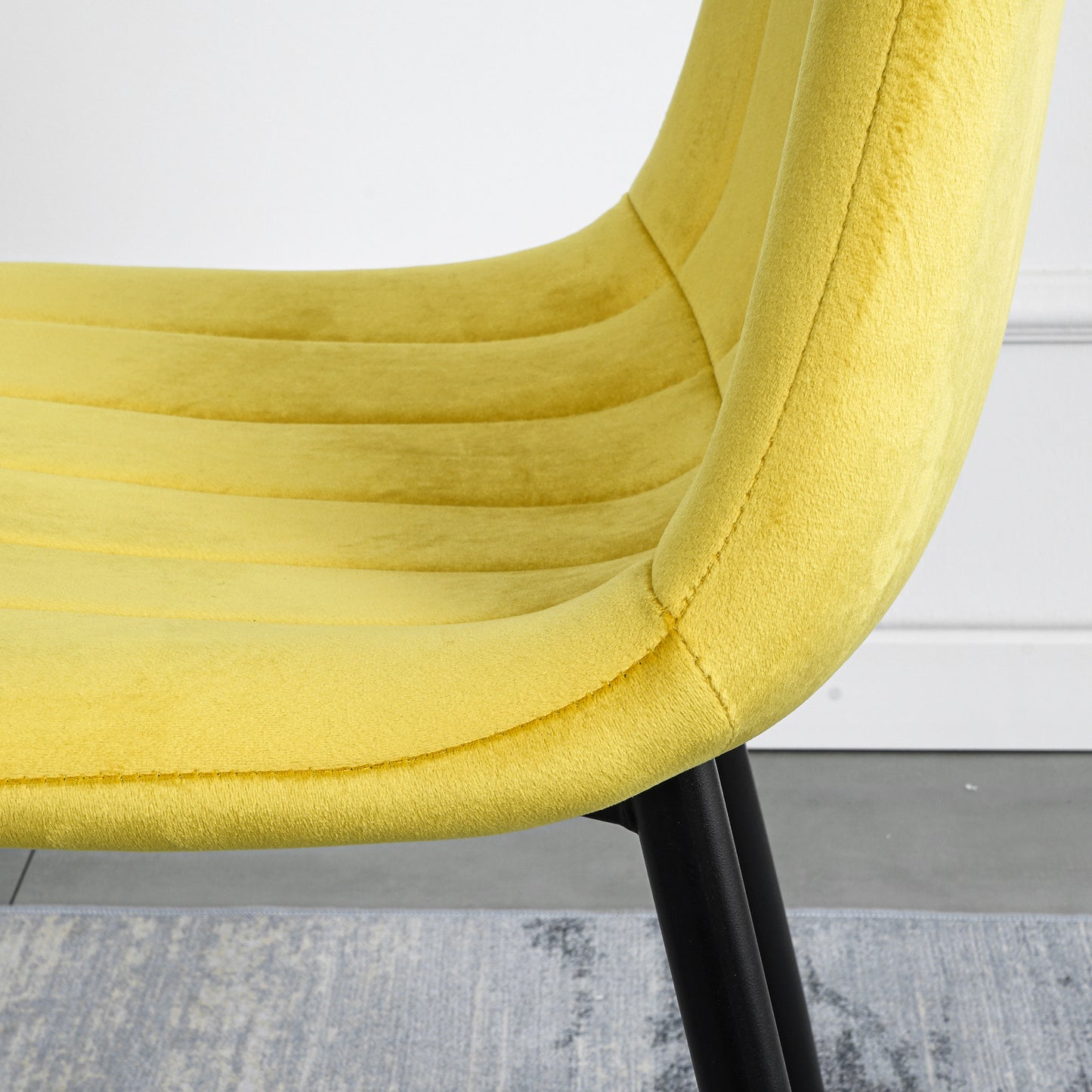 Modern Velvet Dining Kitchen Chair, Upholstered Side Chair with Black Coated Legs, set of 4
